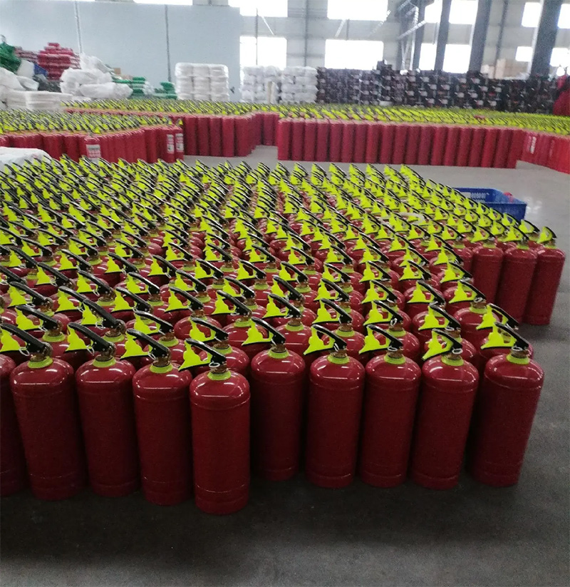灭火器成品库.jpg 灭火器成品库.jpg